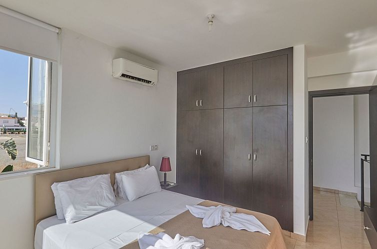 Vakantiehuis Villa Pearl PE17 in Paralimni mit privatem Park