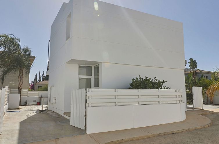 Vakantiehuis Villa Pearl PE17 in Paralimni mit privatem Park