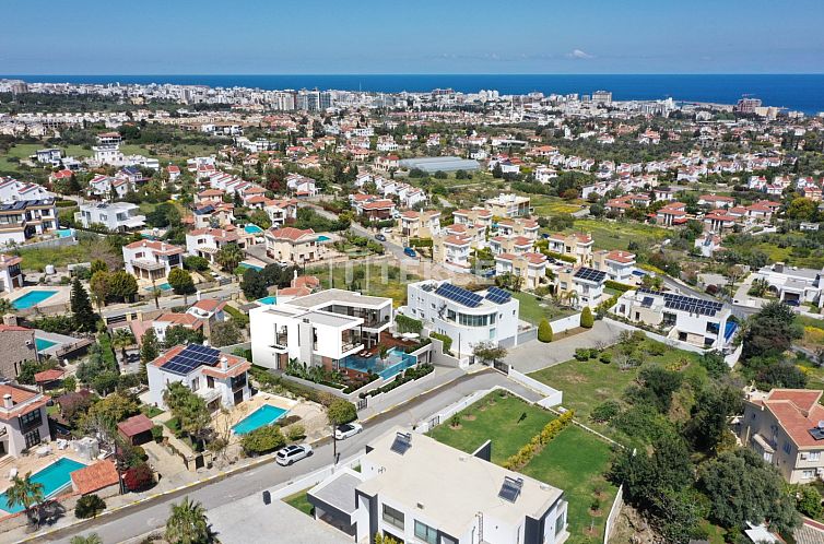 Vrijstaande woning in Girne