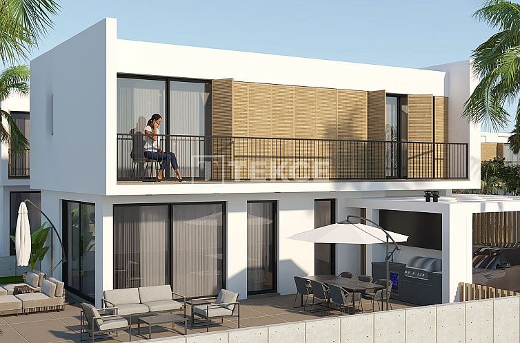 Geschakelde woning in Karşıyaka
