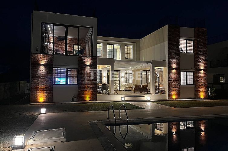 Vrijstaande woning in Girne