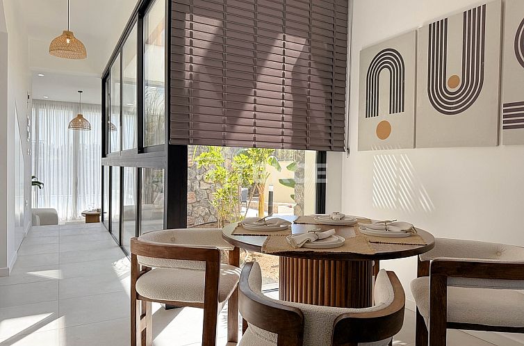 Vrijstaande woning in Girne