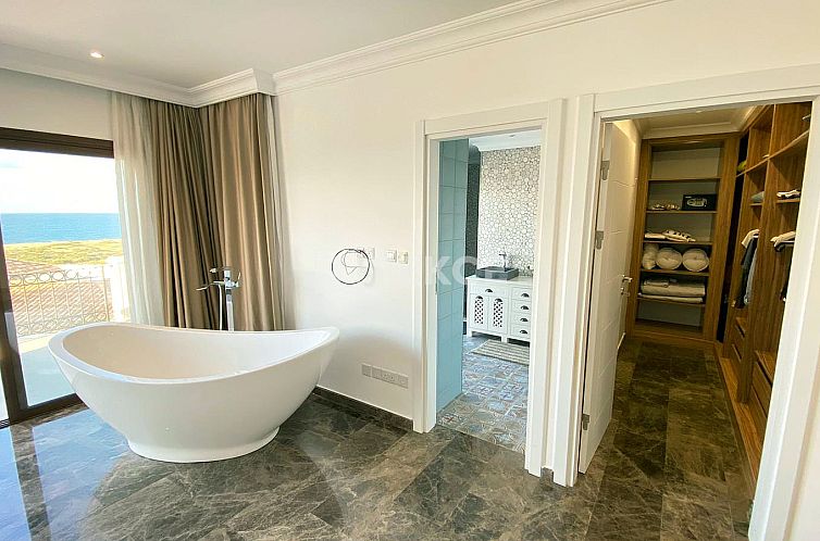 Vrijstaande woning in Girne