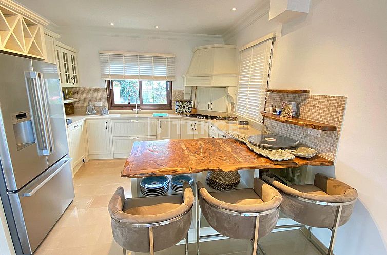 Vrijstaande woning in Girne