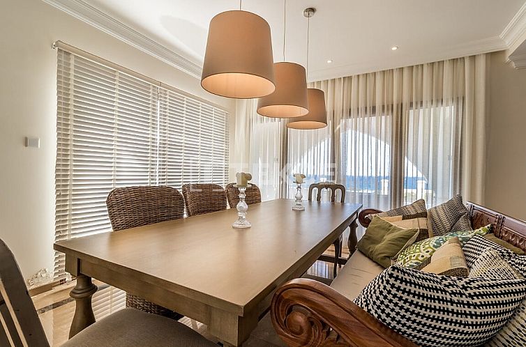 Vrijstaande woning in Girne