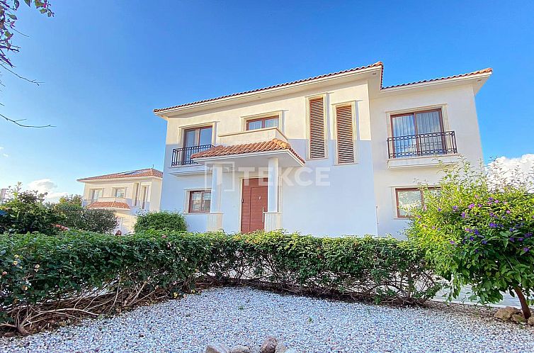 Vrijstaande woning in Girne