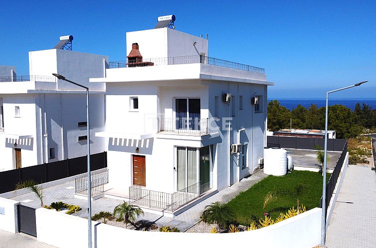 Vrijstaande woning in Girne