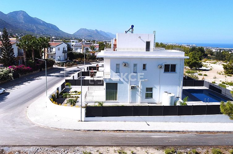 Vrijstaande woning in Girne