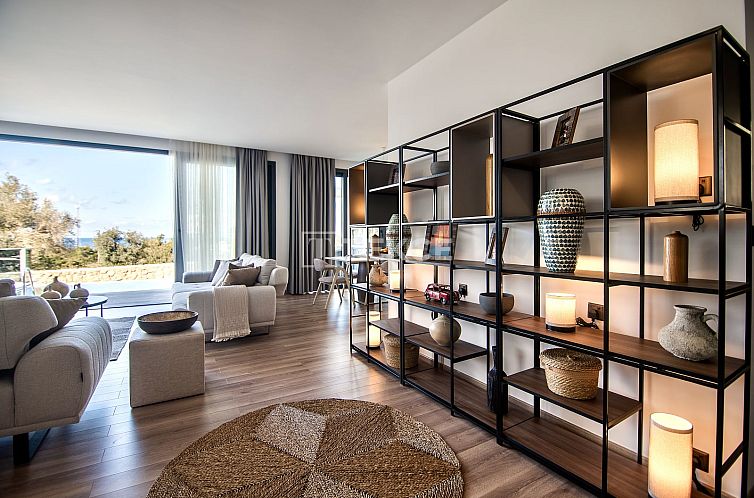 Geschakelde woning in Karaağaç