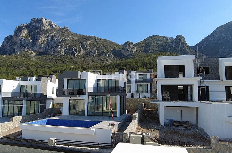 Vrijstaande woning in Girne