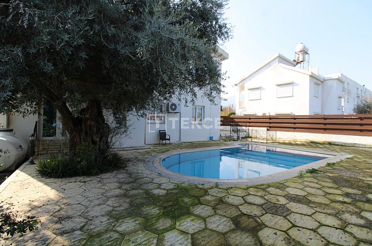 Vrijstaande woning in Girne