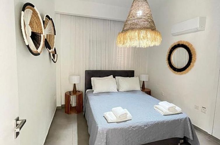 Nicholas Seaview Apartments