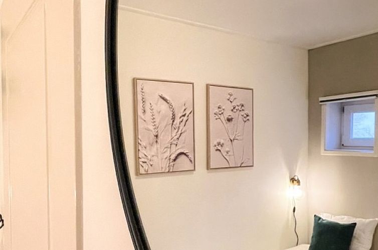 Unieke 12 pers. Farm Lodge De Muy op 'Hoeve Vianen'