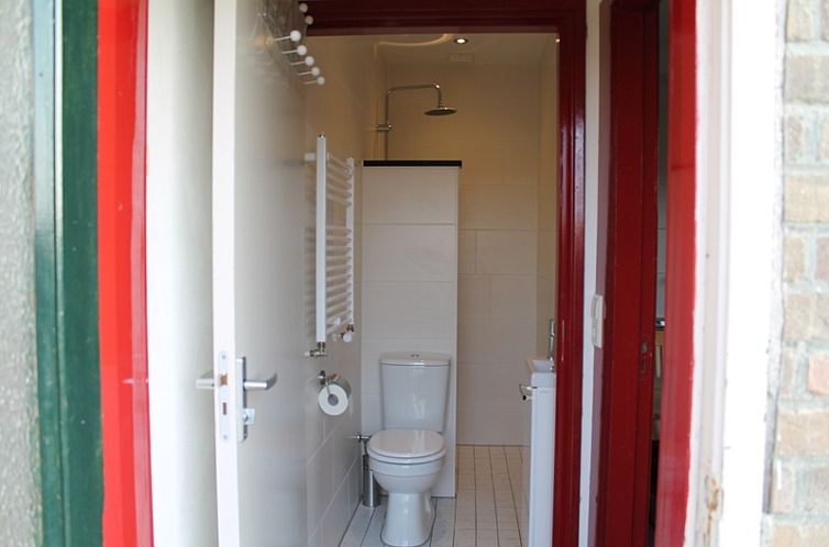 Onder de vuurtoren 115