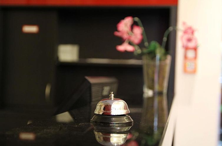 Hotel Grey