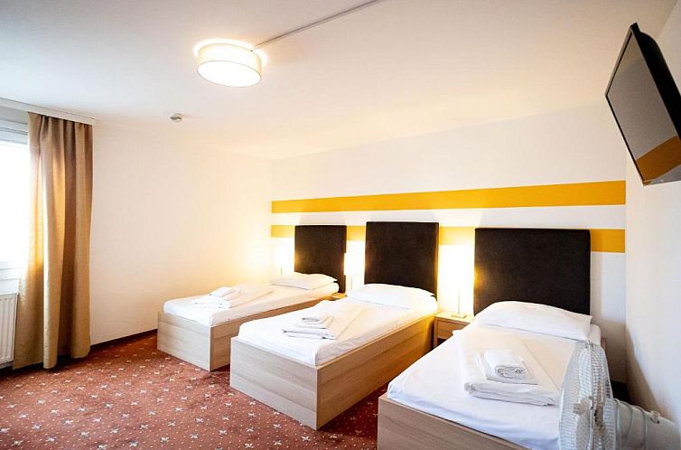 Lenas Donau Hotel