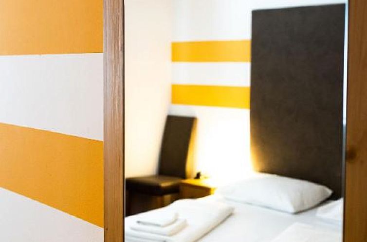 Lenas Donau Hotel