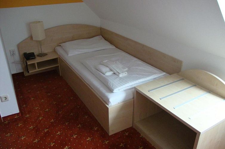 Lenas Donau Hotel