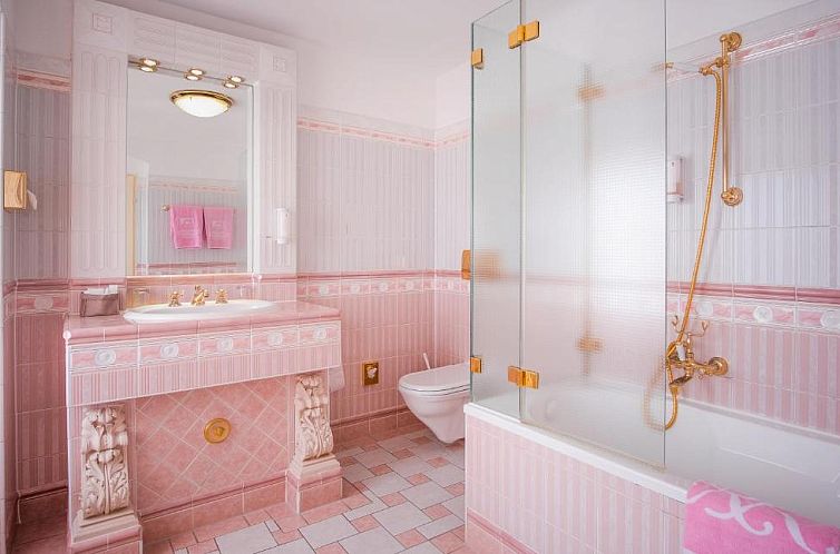 Schlosshotel Römischer Kaiser