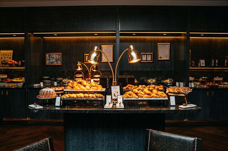 Hilton Vienna Plaza