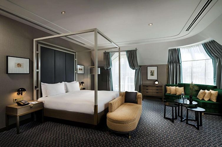 Hilton Vienna Plaza