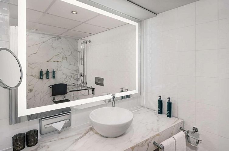 Hilton Vienna Danube Waterfront