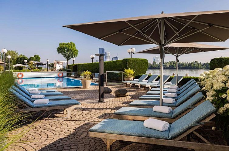 Hilton Vienna Danube Waterfront