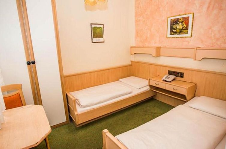 Hotel Hadrigan