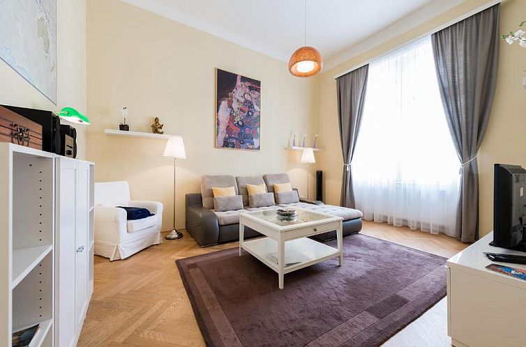 Vienna Apartment 1010