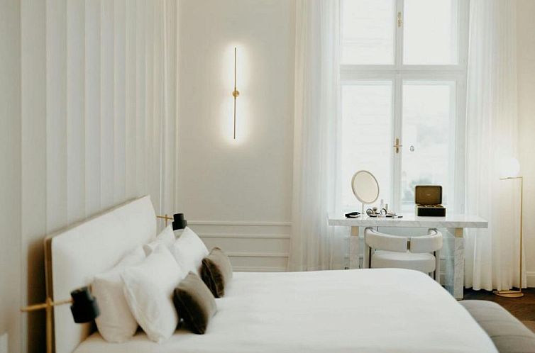 The Ritz-Carlton, Vienna