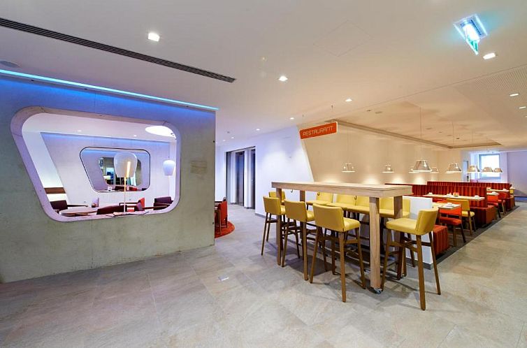 Simm's Hotel