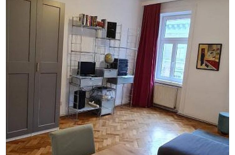 Homelike City Apartment