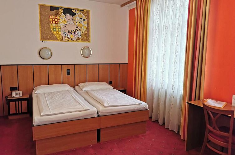 Garten- und Kunsthotel Gabriel City