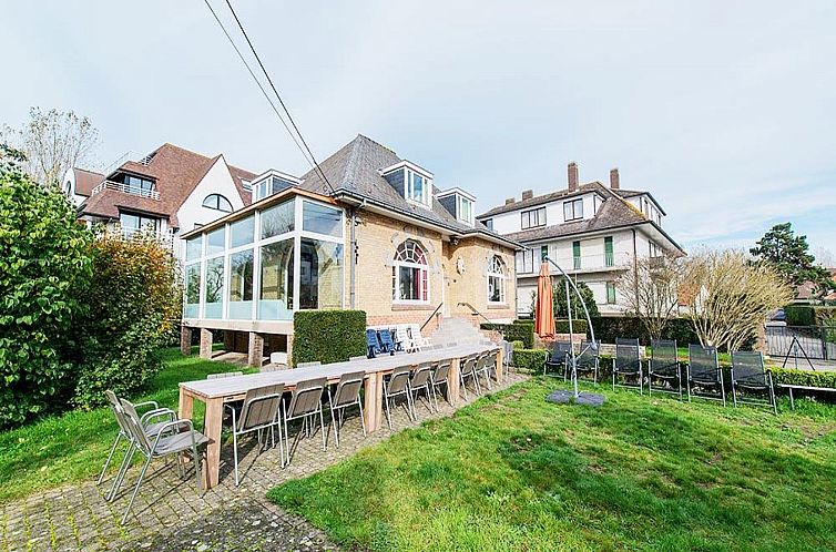 BK010 Ferienhaus in Koksijde, Westflandern mit grossem Garten und Terrasse fuer Aktivitaeten im Freien.
