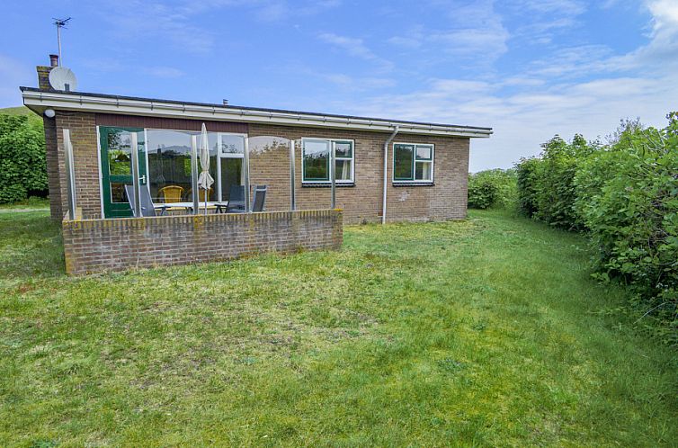 Bungalowpark Slufteroord - Slufterbungalows 360 met groene tuin in Zuid-Eierland, Texel, ideaal vakantiehuis omgeven door natuur.