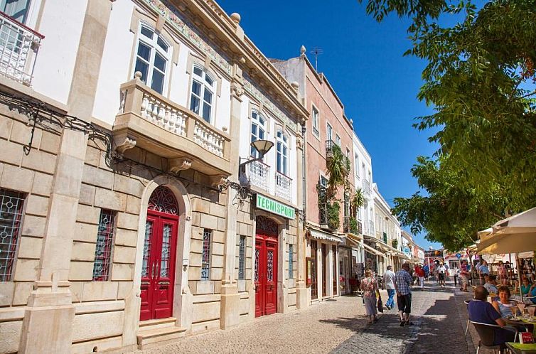 Muralha House