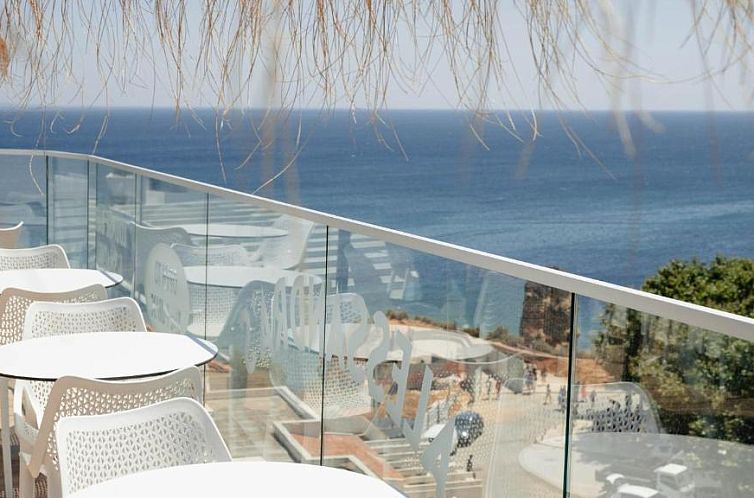 Carvi Beach Hotel