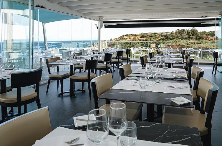 Carvi Beach Hotel