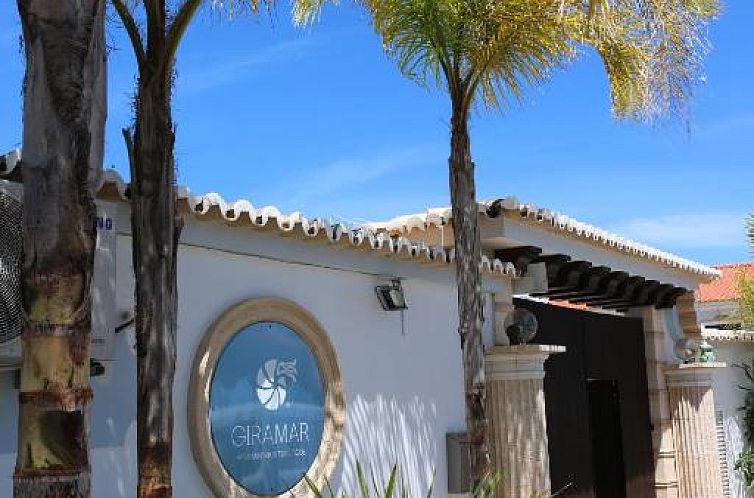 Giramar Apartamentos Turisticos