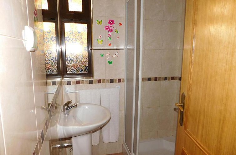 Dinas Guesthouse
