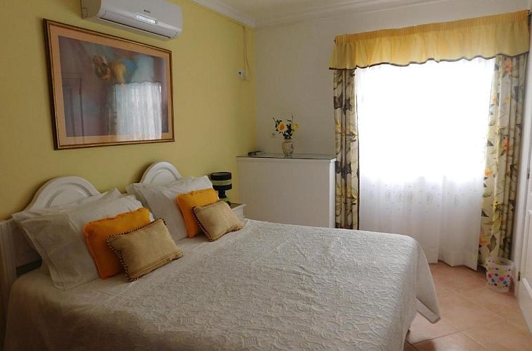 Dinas Guesthouse