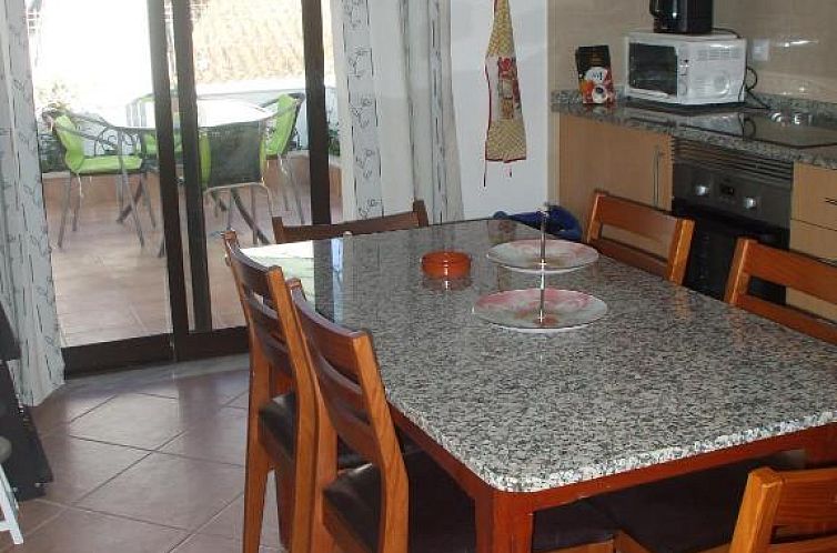 Dinas Guesthouse
