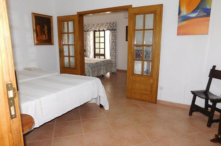 Dinas Guesthouse
