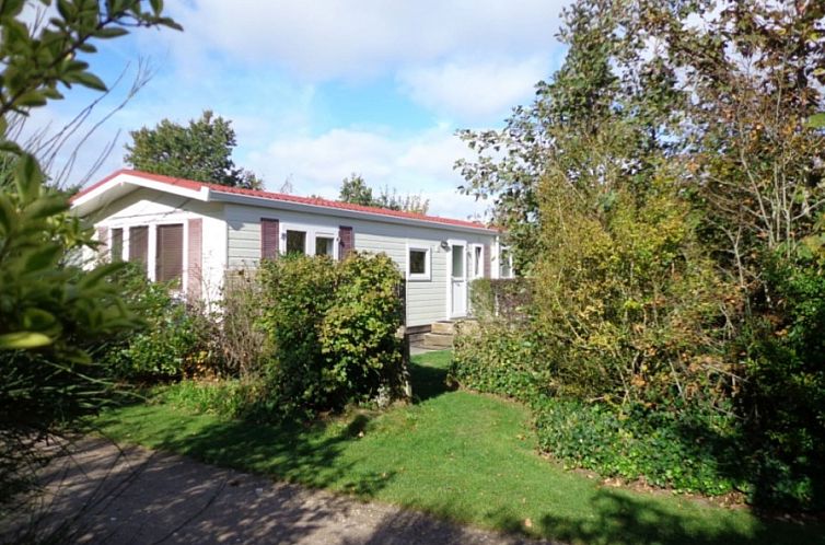 Ferienpark de Bremakker - Bosveld 104 Chalet umgeben von gruener Natur in De Dennen, Texel, Watteninseln.