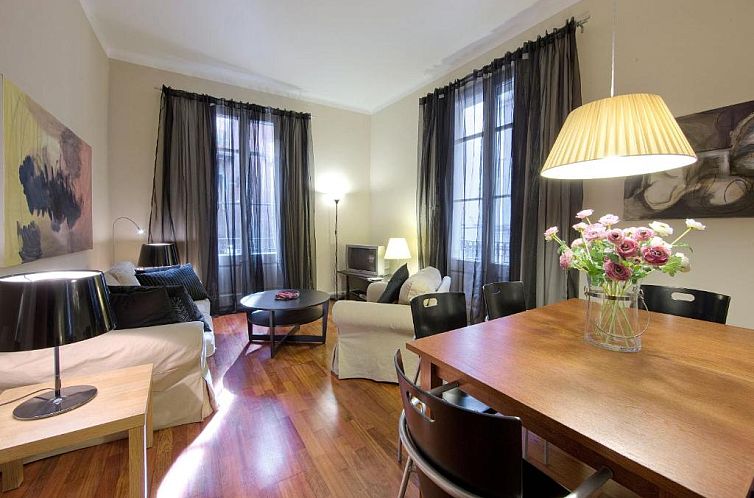 Habitat Apartments Art