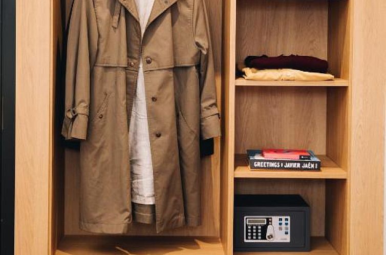 H La Paloma Adults Only