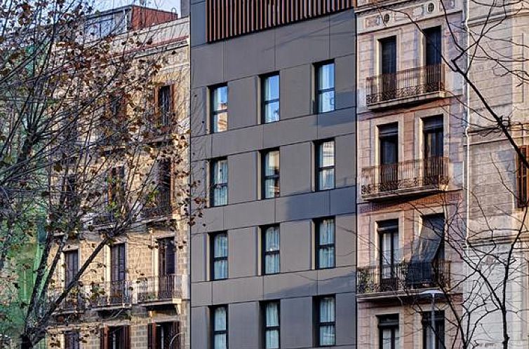 Yurbban Trafalgar Hotel