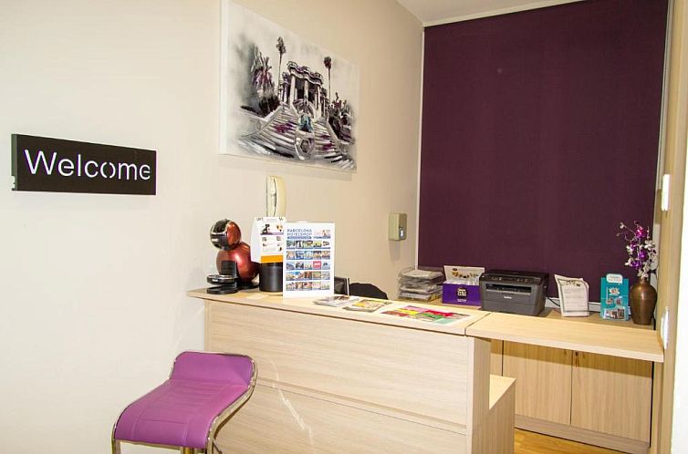 Hostal Barcelona Travel