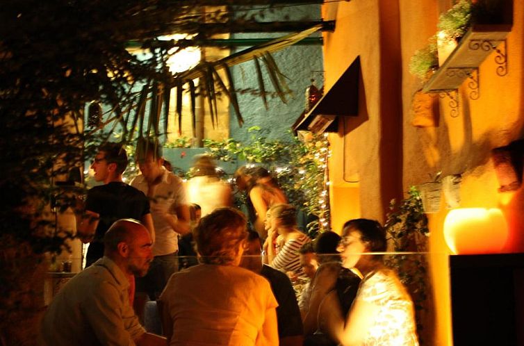 Albergue Revolutum Hostel