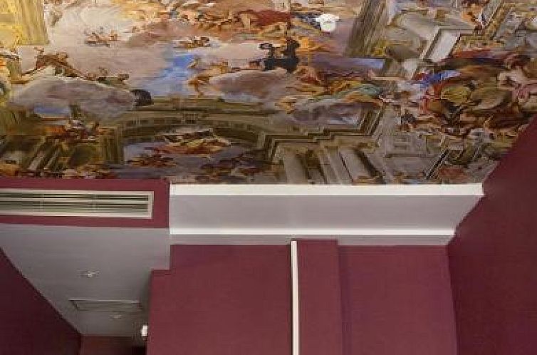 Albergue Revolutum Hostel